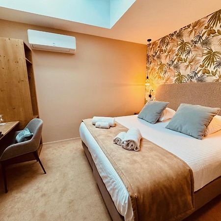Domaine De Suzel Hotel Vignieu ภายนอก รูปภาพ