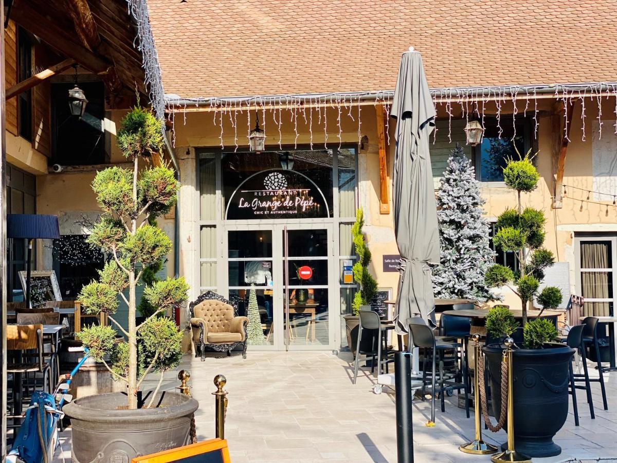 Domaine De Suzel Hotel Vignieu ภายนอก รูปภาพ