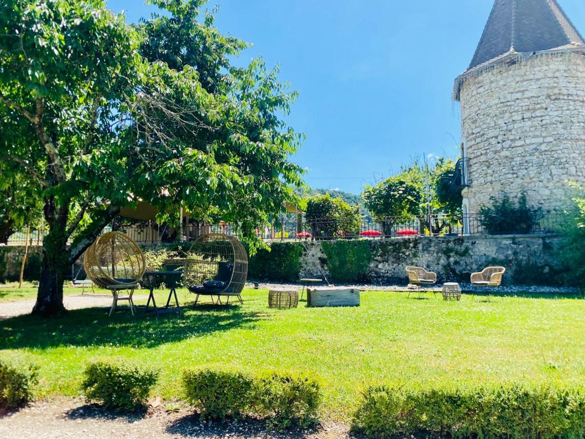 Domaine De Suzel Hotel Vignieu ภายนอก รูปภาพ