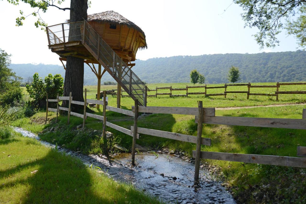 Domaine De Suzel Hotel Vignieu ภายนอก รูปภาพ