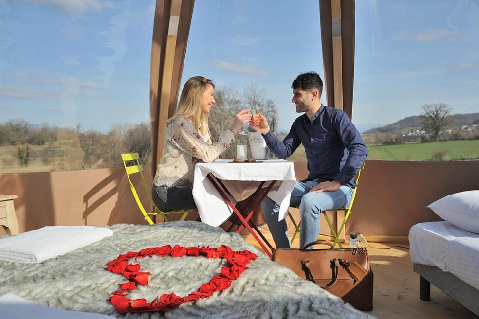Domaine De Suzel Hotel Vignieu ภายนอก รูปภาพ
