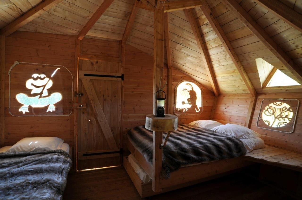 Domaine De Suzel Hotel Vignieu ภายนอก รูปภาพ