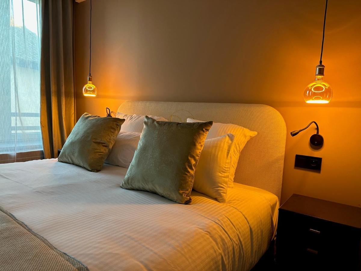 Domaine De Suzel Hotel Vignieu ภายนอก รูปภาพ