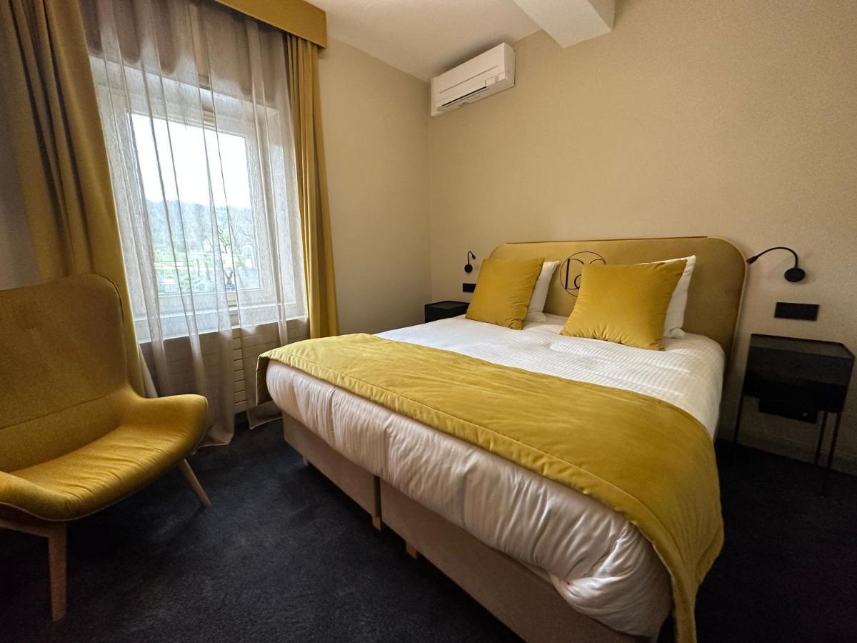 Domaine De Suzel Hotel Vignieu ภายนอก รูปภาพ