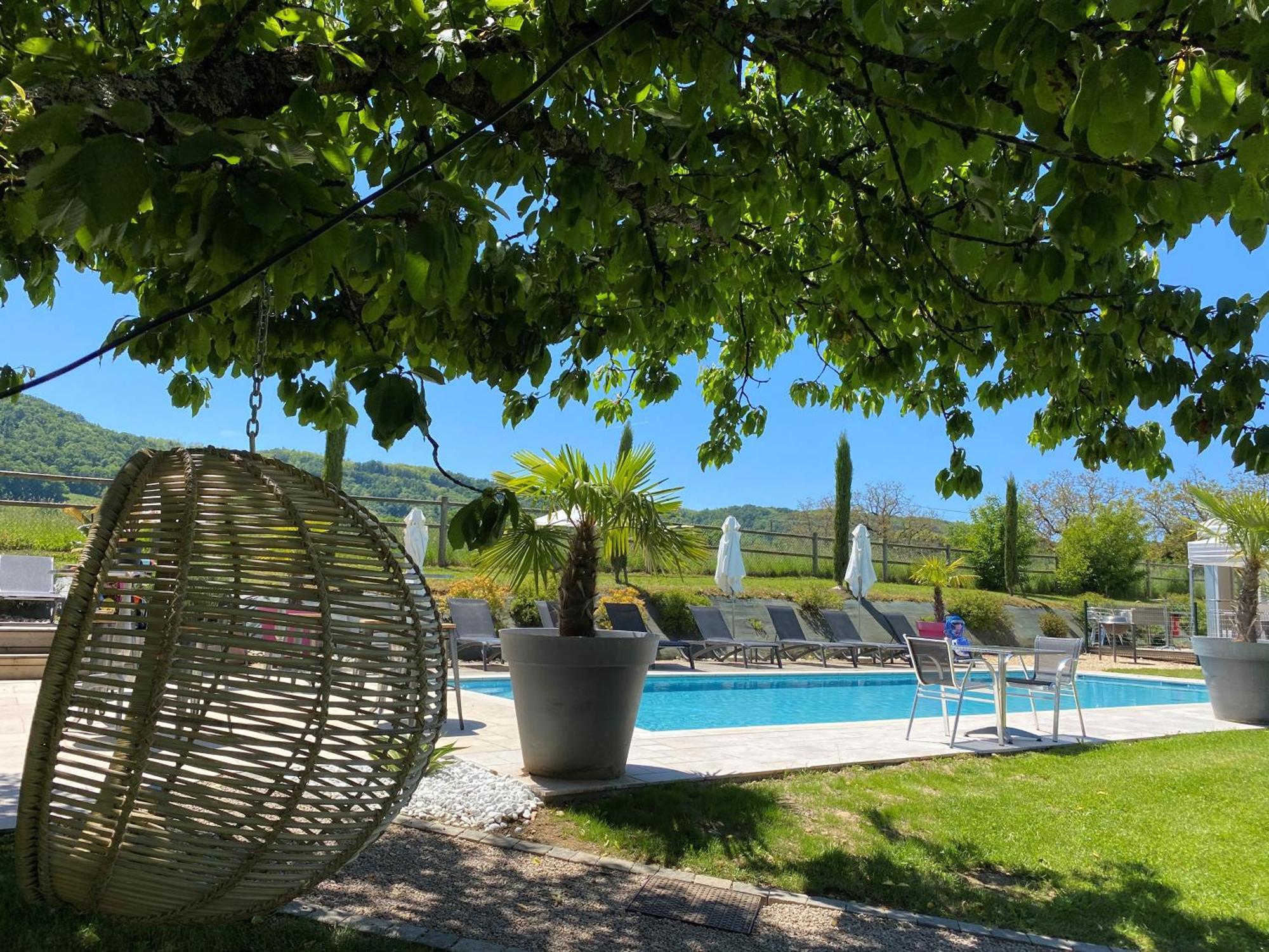 Domaine De Suzel Hotel Vignieu ภายนอก รูปภาพ